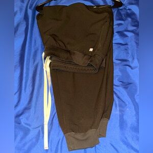 FIGS Zamora Jogger Scrub Pant - Black